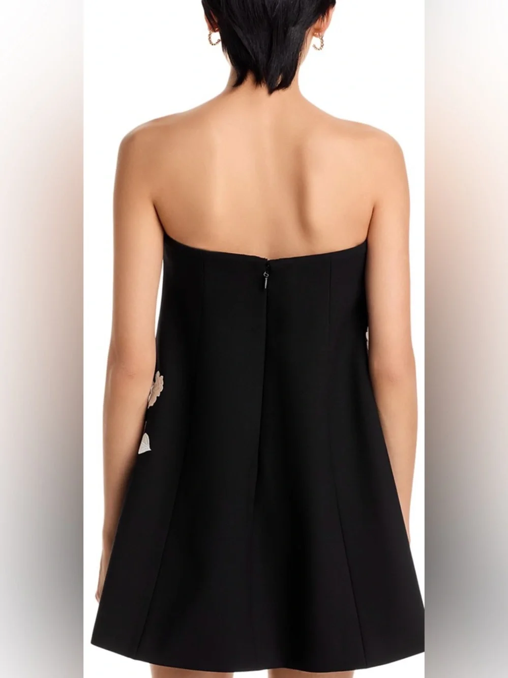 Cinq a Sept Trailing Floral Irla Dress in Black/Ivory. Size 6 - Picture 4 of 6